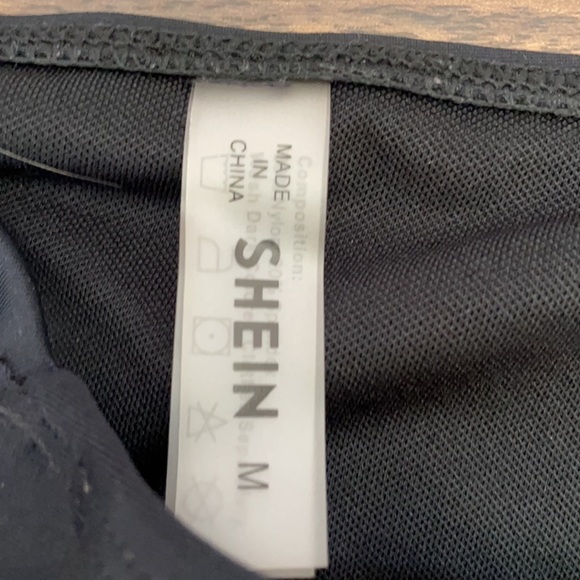 Cute Swimsuit bottoms - Picture 2 of 3